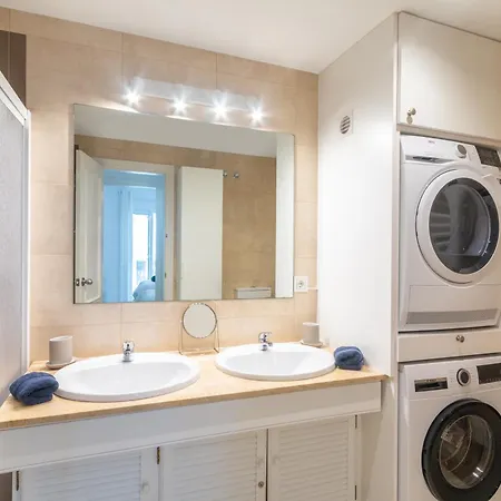 Large Del Mar Apartament